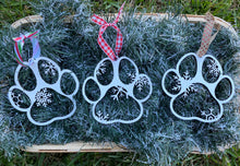 Load image into Gallery viewer, Paw snowflake ornament
